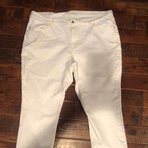 OLD NAVY SWEETHEART ANKLE LENGTH PANTS